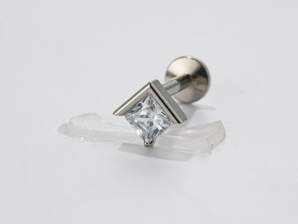 ARC FLAT STUDS - PAIR