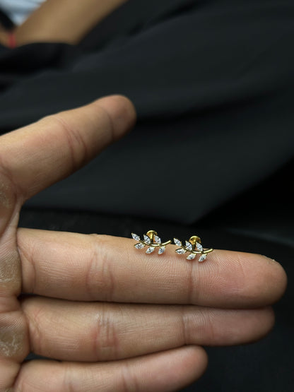 SOLENE FLAT STUDS - SINGLE