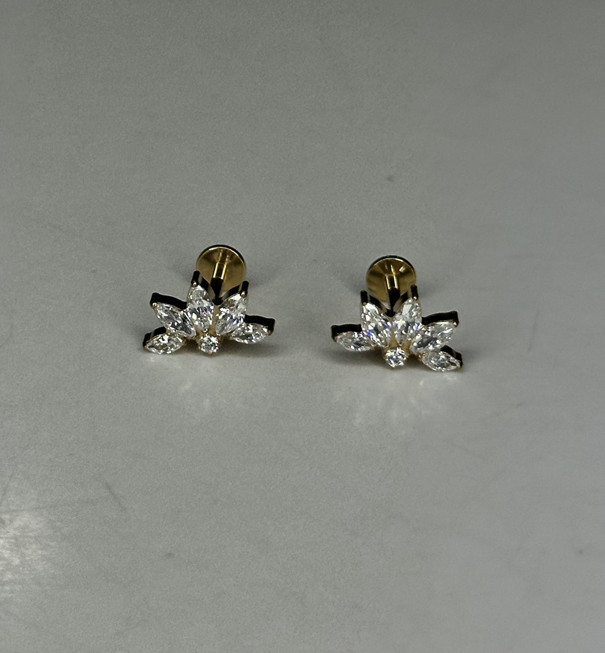 MIRA FLAT STUDS - PAIR