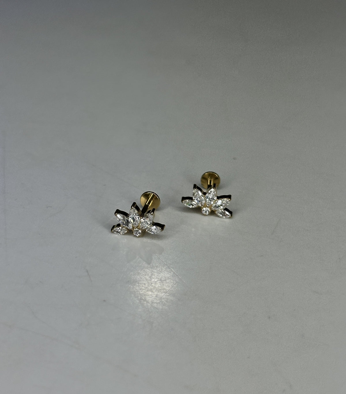MIRA FLAT STUDS - PAIR