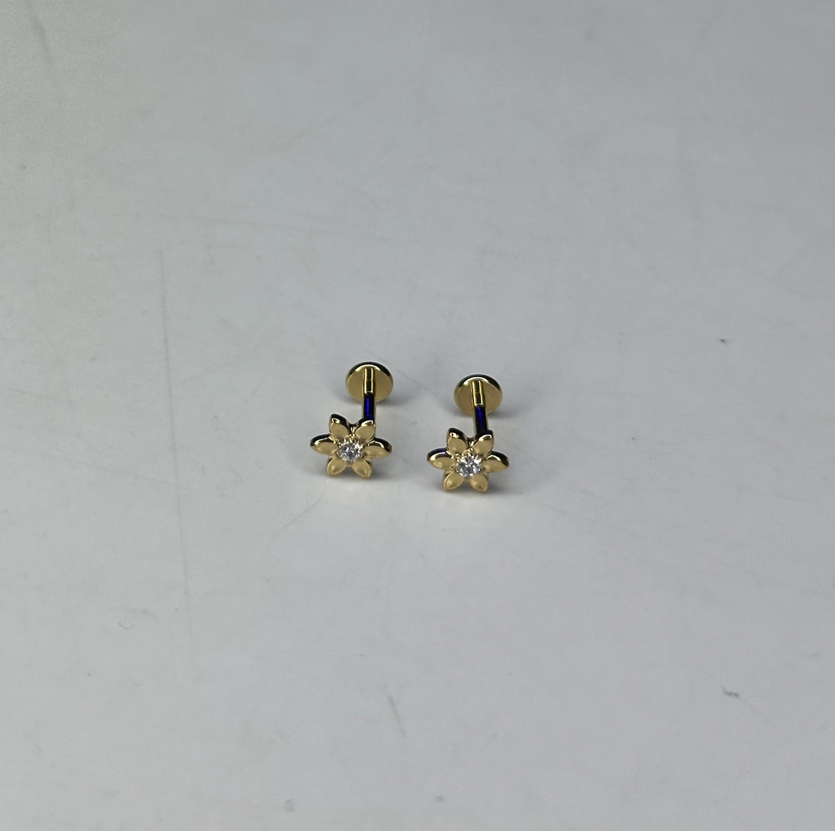 SOLARA FLAT STUDS - PAIR