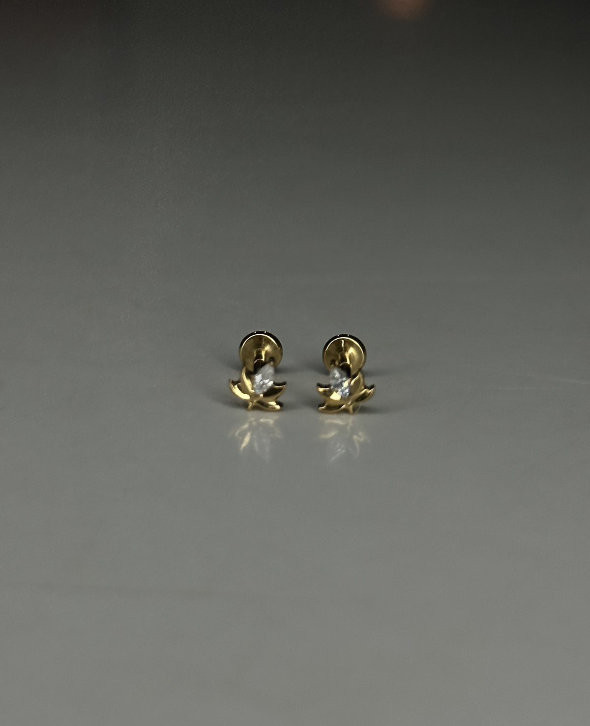 EMBER FLAT STUDS - PAIR