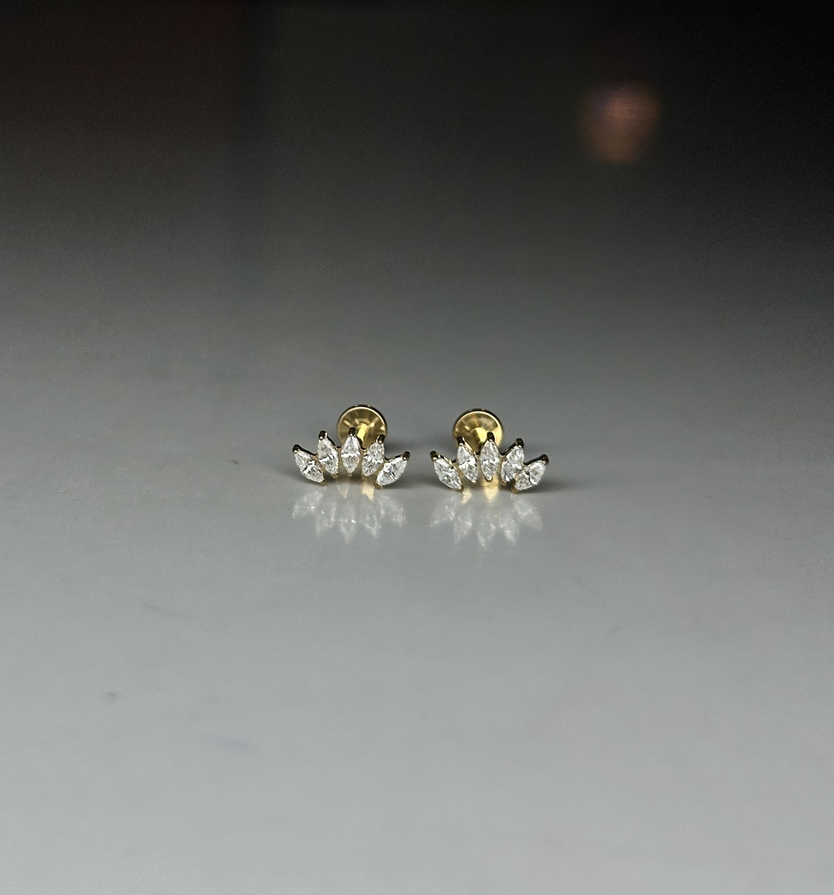 AURA FLAT STUDS - PAIR