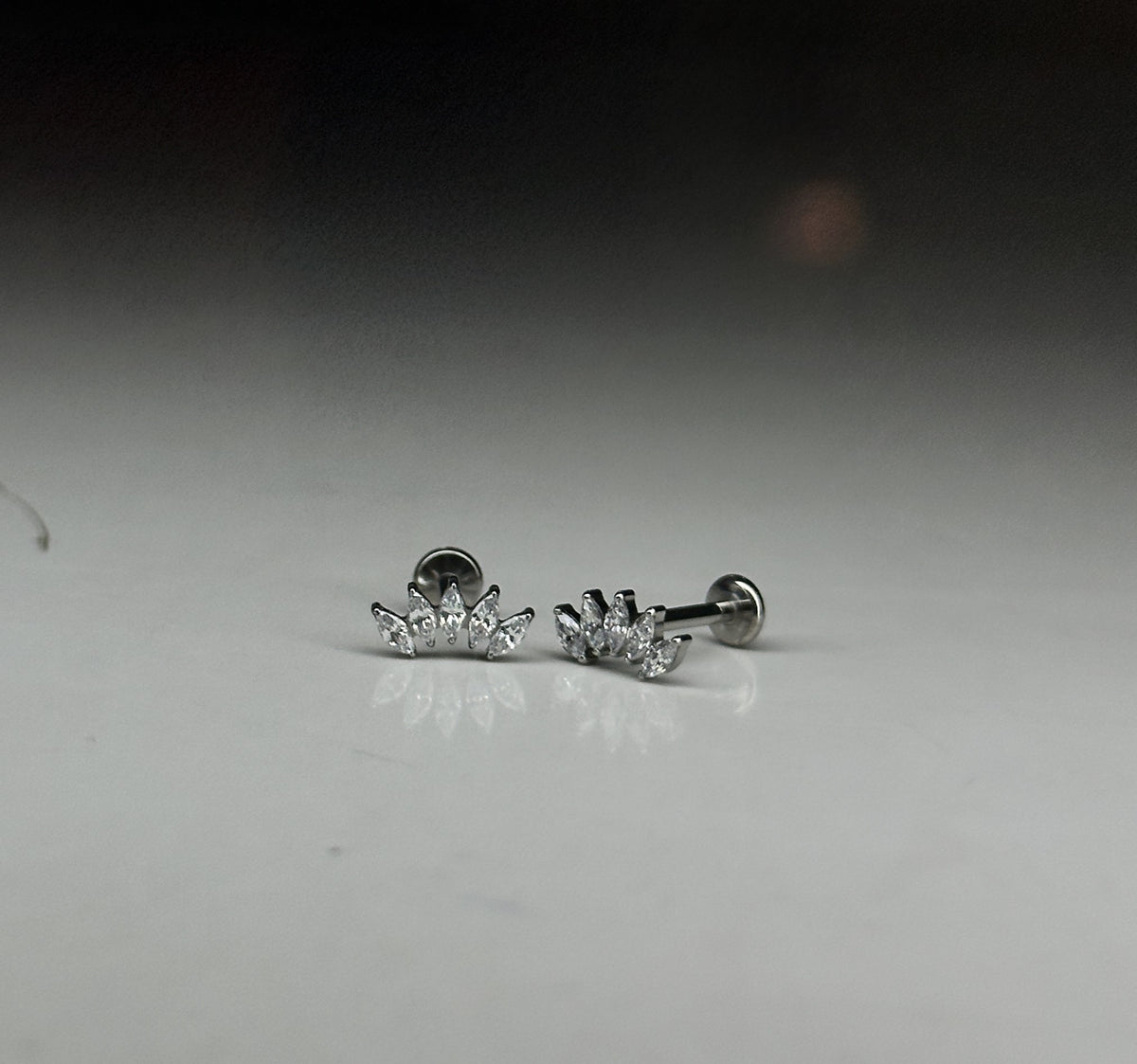 AURA FLAT STUDS - PAIR