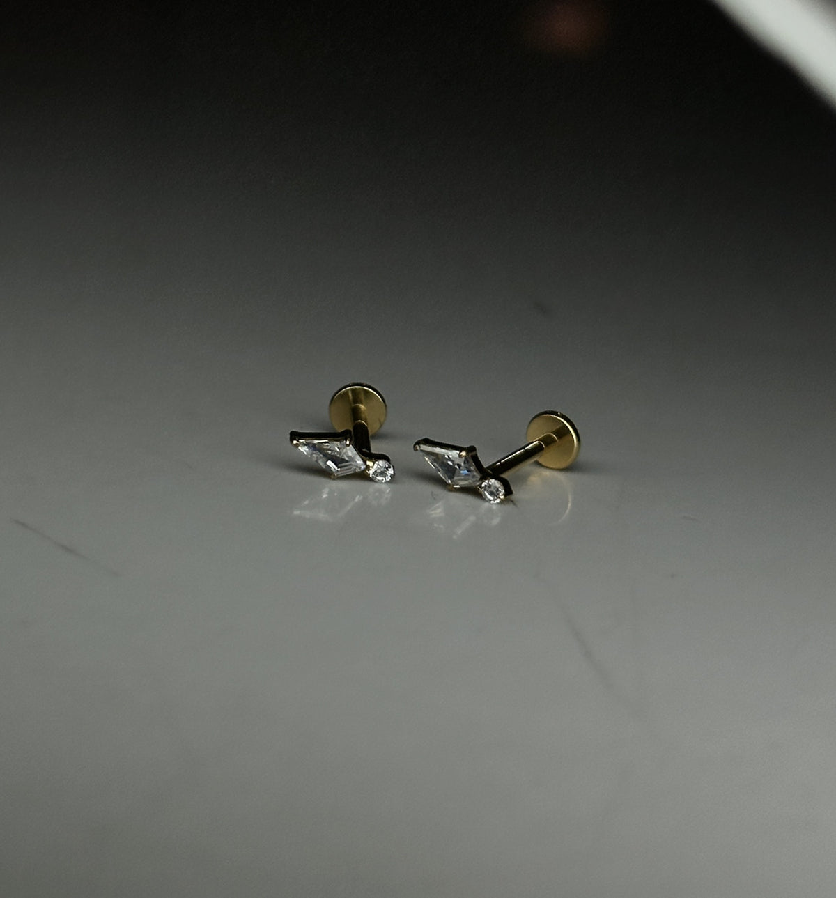 PETAL FLAT STUDS - PAIR