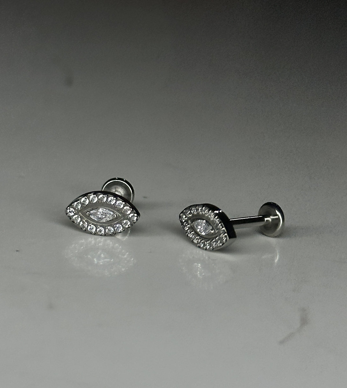 ECLIPSE FLAT STUDS - PAIR
