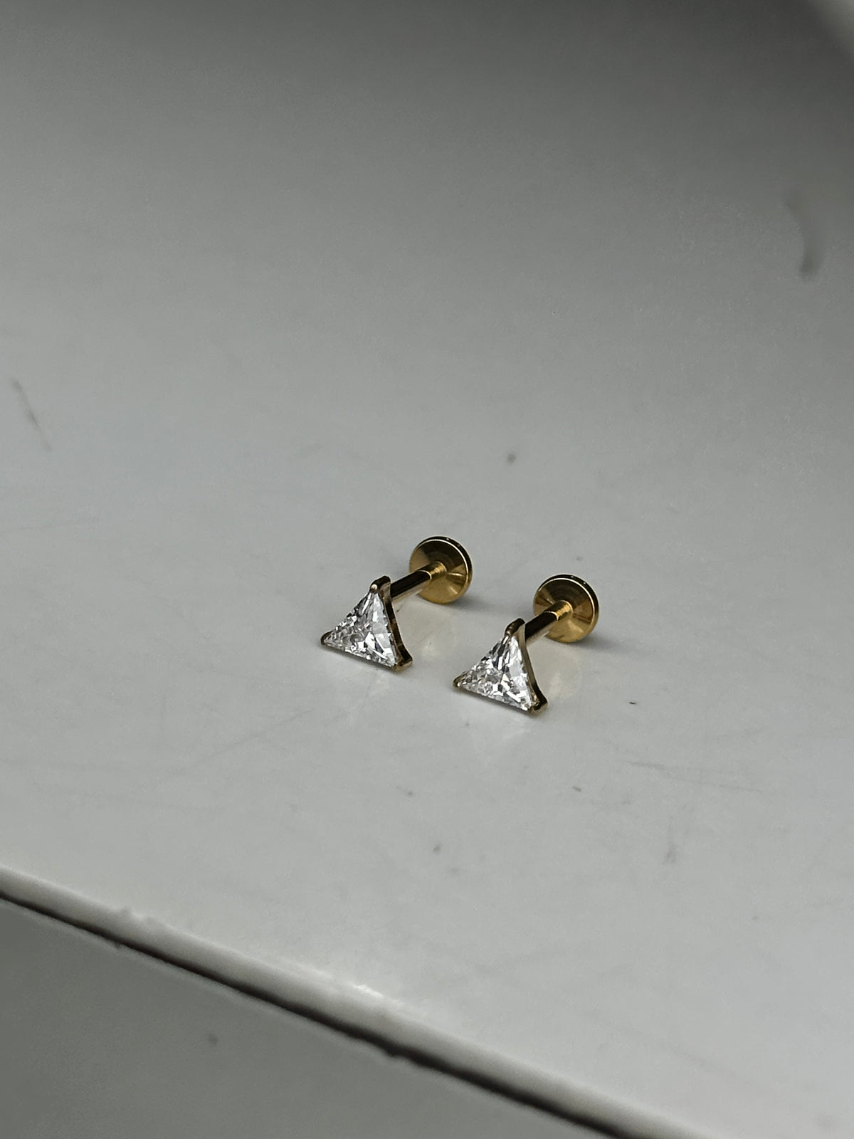 ONYX FLAT STUDS - PAIR