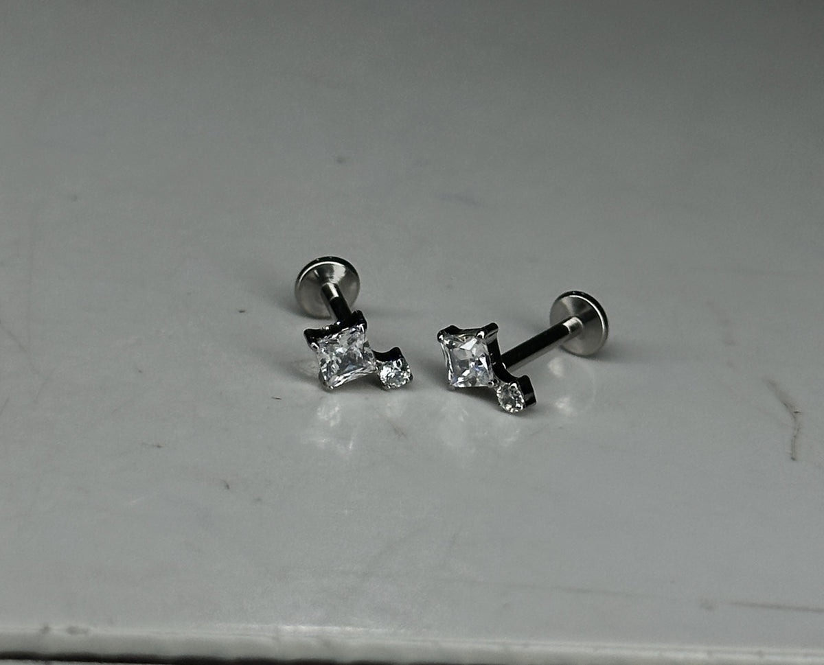 MUSE FLAT STUDS - PAIR